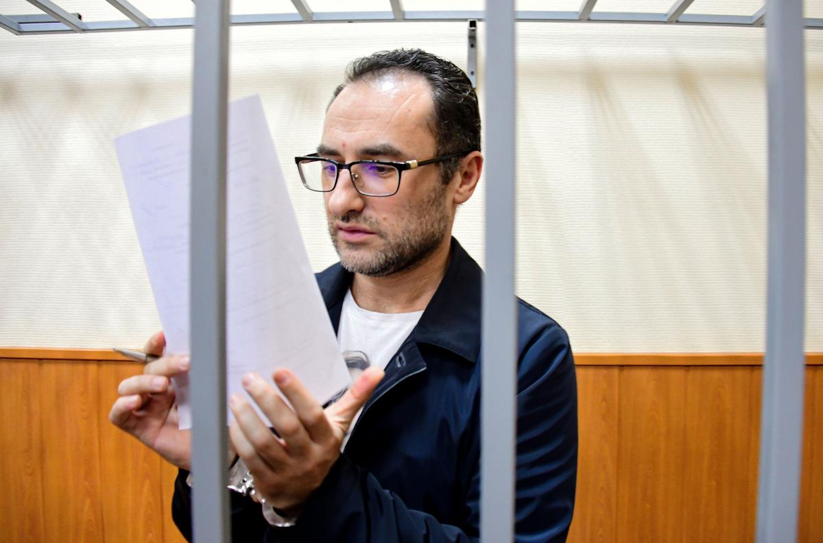 American Imprisoned in Russia Sentenced to New 15-year Jail Term for Espionage