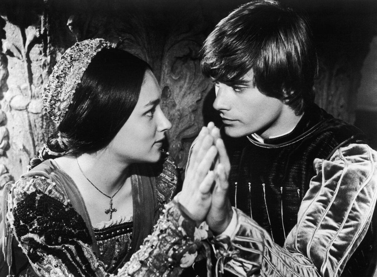 Olivia Hussey and Leonard Whiting in the title roles of Franco Zeffirelli's film version of Shakespeare's 'Romeo and Juliet.' (Hulton Archive/Getty Images)