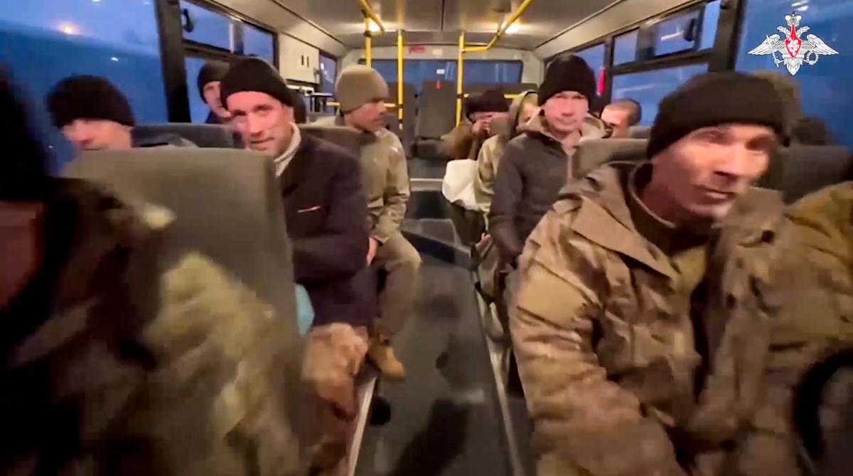 Hundreds Freed in Ukrainian–Russian Prisoner-of-War Exchange