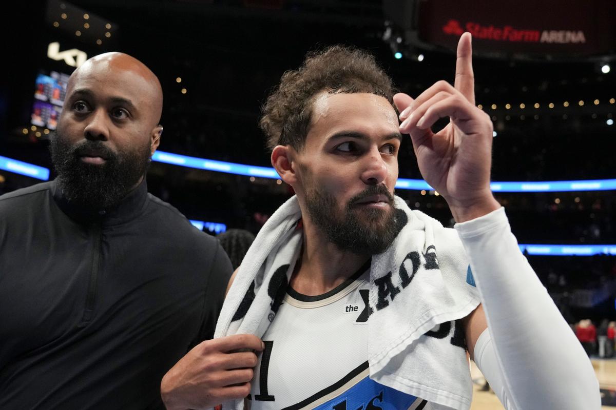 Young Hits 3-point in Overtime to Give Hawks 6 Straight Wins, 134-132 Over Lakers