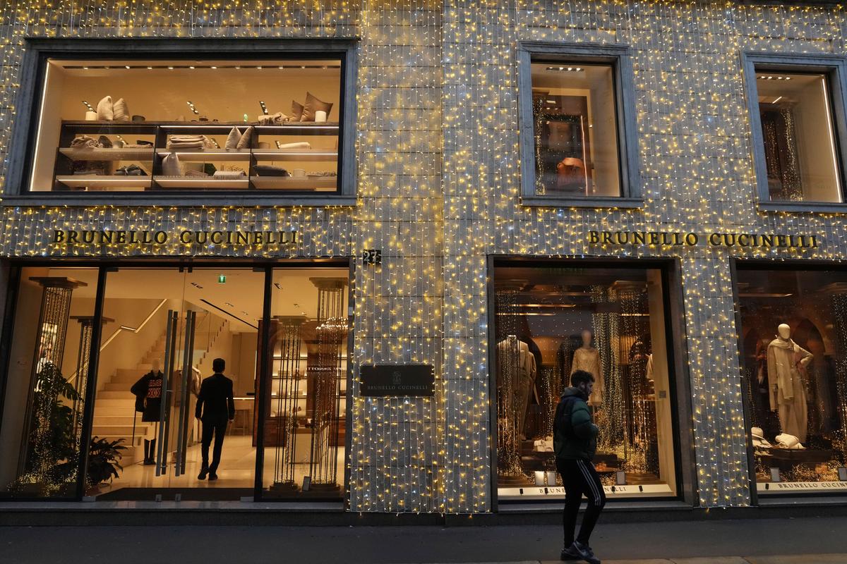 Milan’s via MonteNapoleone Usurps New York’s Fifth Avenue as World’s Most Upscale Shopping Street