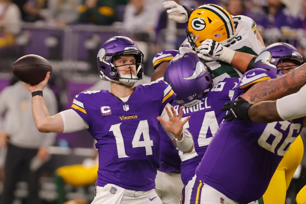 🎧Sports Brief: Vikings and Lions Collide in Epic Sunday Night Showdown; NFL Playoff Spots Up for Grabs in Wild Final Weekend