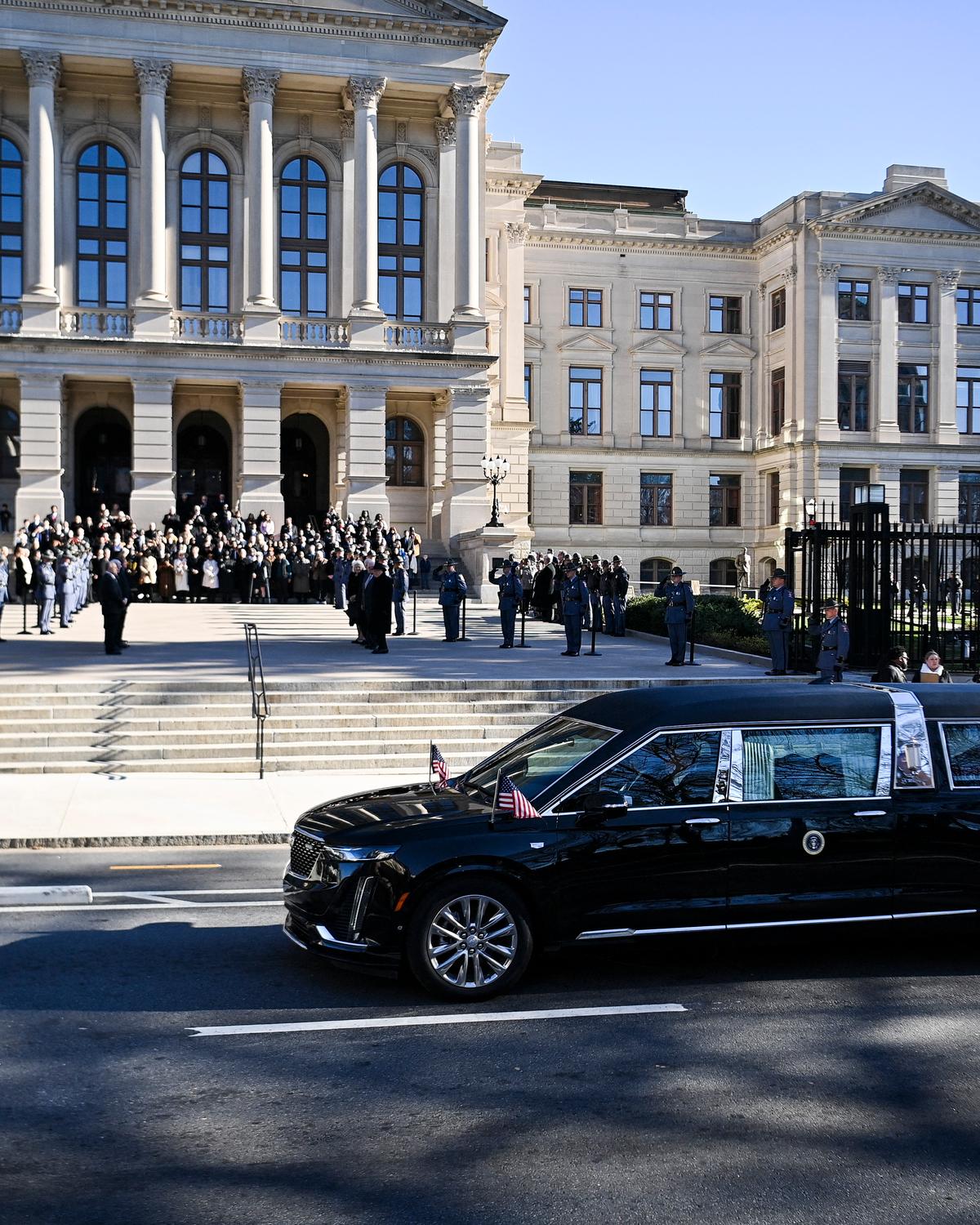 Day in Photos: Jimmy Carter’s Funeral, Shootout in Amsterdam, and Protests in Israel