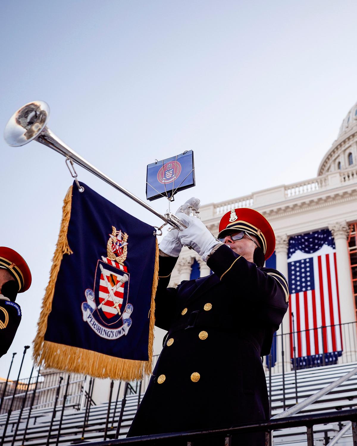 Day in Photos: Inauguration Rehearsal, Fire in Czech Republic, and Brazil Festival