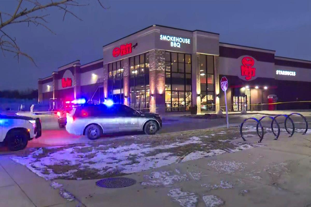 Shooting at Indiana Store Leaves 3 Dead, Including Suspect, and 2 Officers Wounded