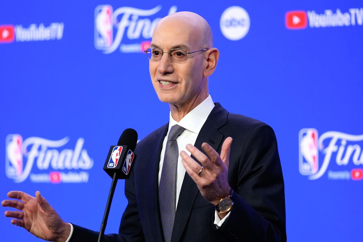 NBA Commissioner Adam Silver in Favor of Shortening Quarters to 10 Minutes