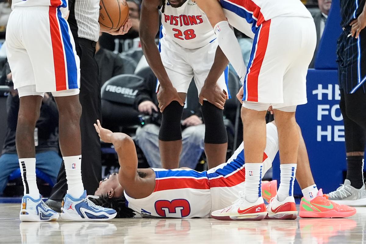 Pistons Guard Jaden Ivey Sustains Leg Injury in Victory Over the Magic