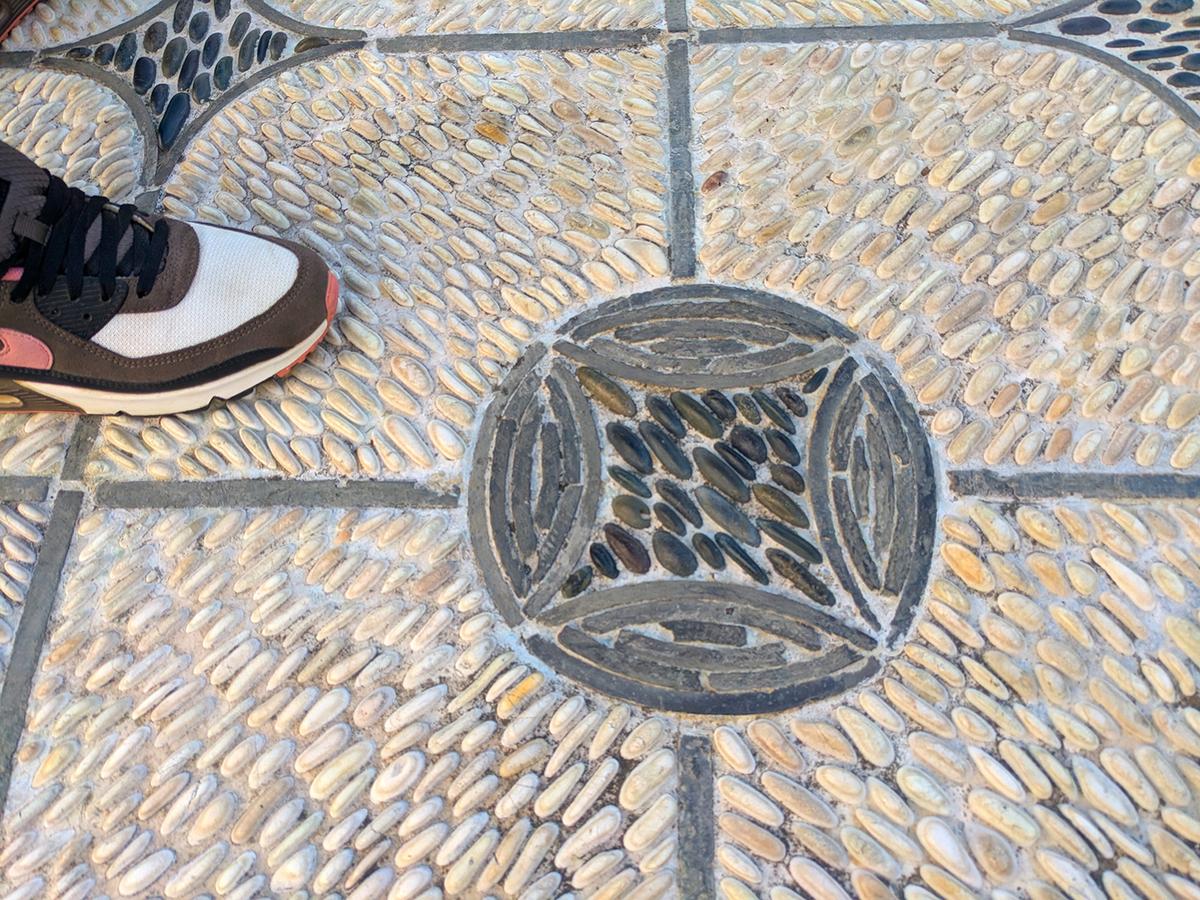 Ask the Builder: Colored Rocks, Glass Chips, and Other Interesting Things to Add to Outdoor Stucco