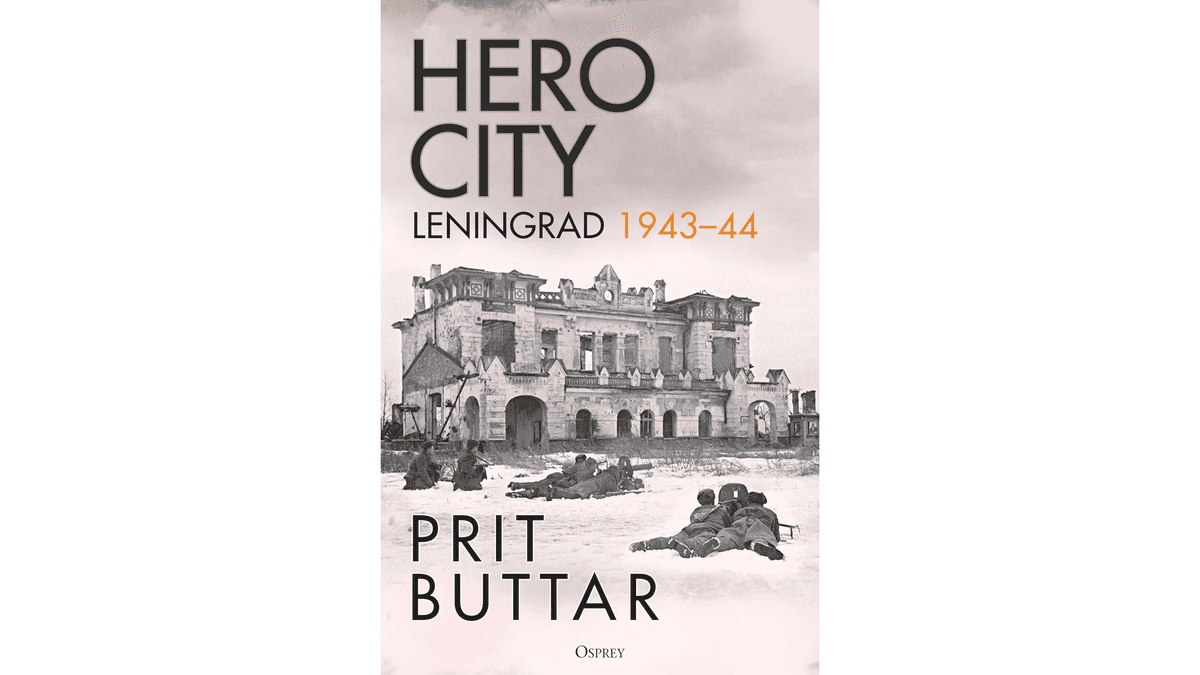 An Attentive, Exhaustive Work on the Siege of Leningrad