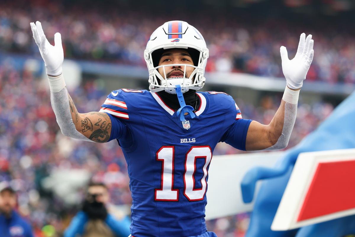 Bills Sign ‘Lunch Pail’ Receiver to $60 Million Extension