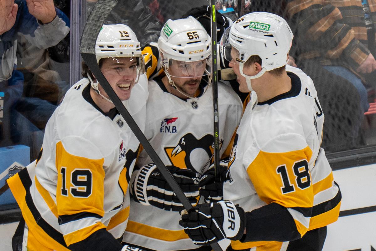 Sidney Crosby Scores in 4th Straight Game in the Penguins’ 3–0 Victory Over the Predators