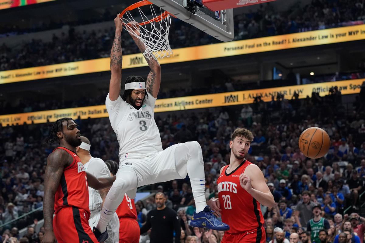 Anthony Davis Leads Mavericks Past Rockets 116–105 in Mavs Debut but Leaves With Lower-Body Injury