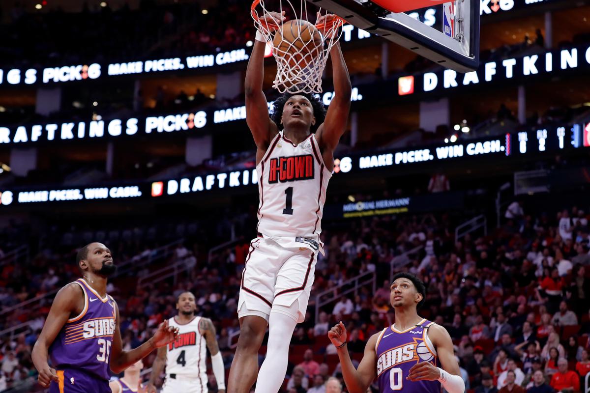 Amen Thompson’s Triple-Double Helps Rockets Rally for 119–111 Win Over Suns