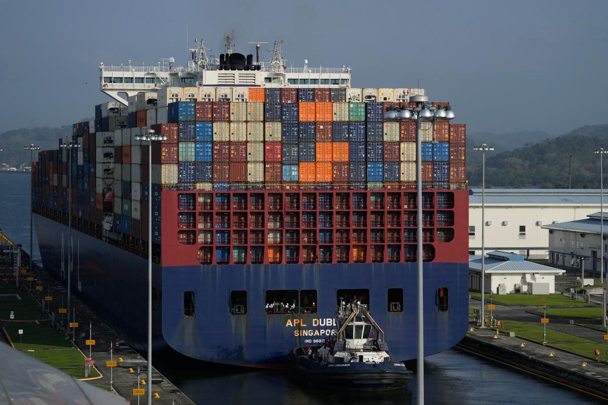 BlackRock to Buy Panama Canal Ports from Hong Kong Firm