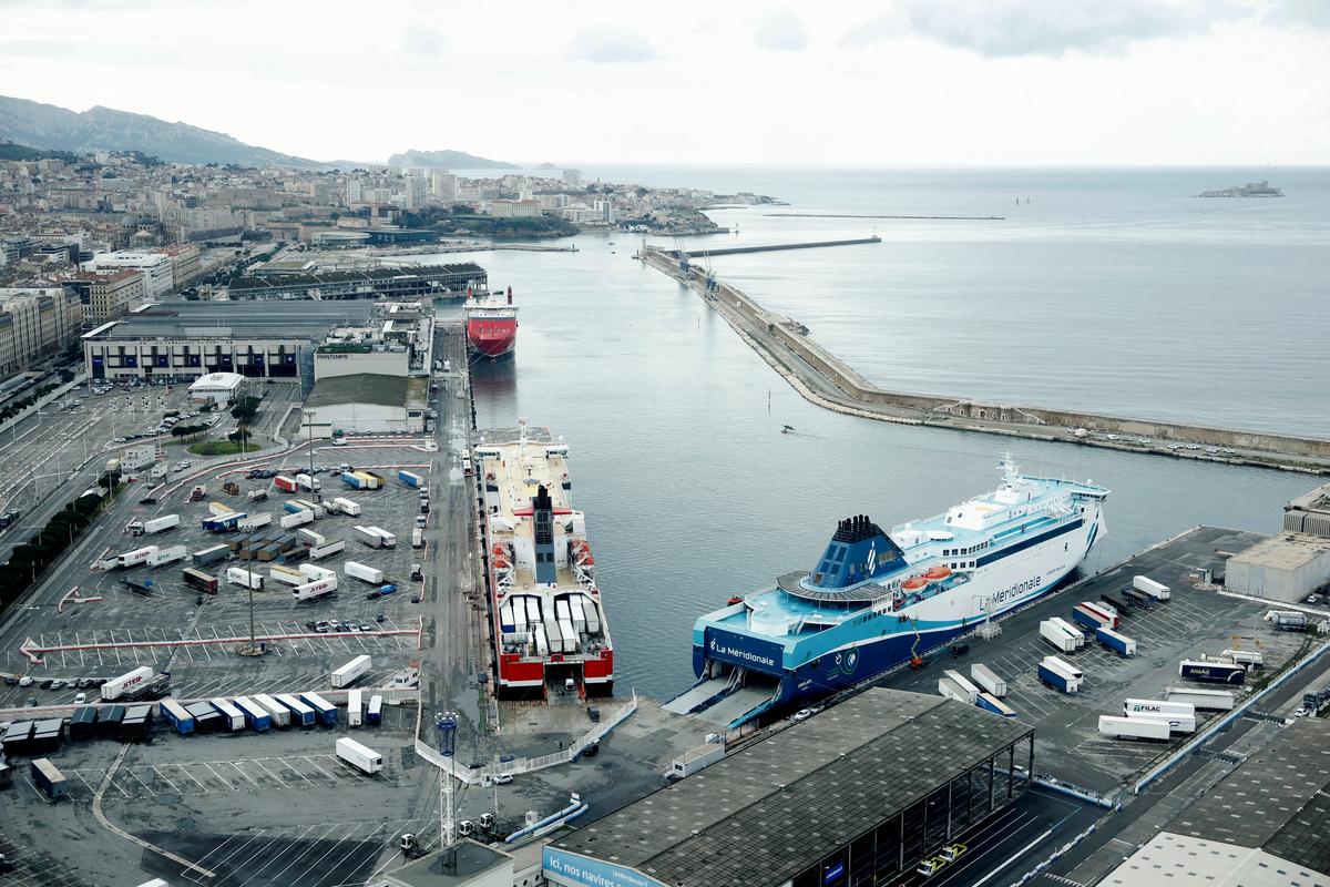 French Shipping Giant to Invest $20 Billion in US