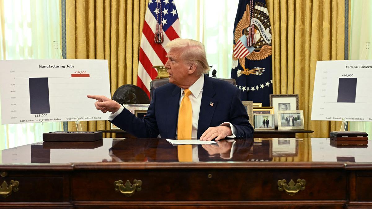 🎧News Brief: Trump Sends Letter to Iran Suggesting New Nuclear Deal; Threatens Russia With Sanctions and Tariffs