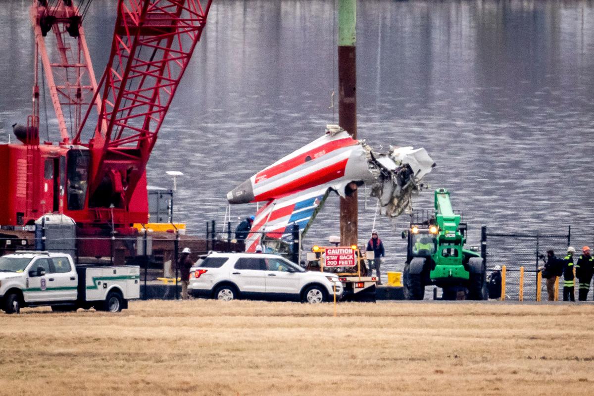 6 Takeaways From the NTSB’s Reports on Deadly Midair Collision Near Washington