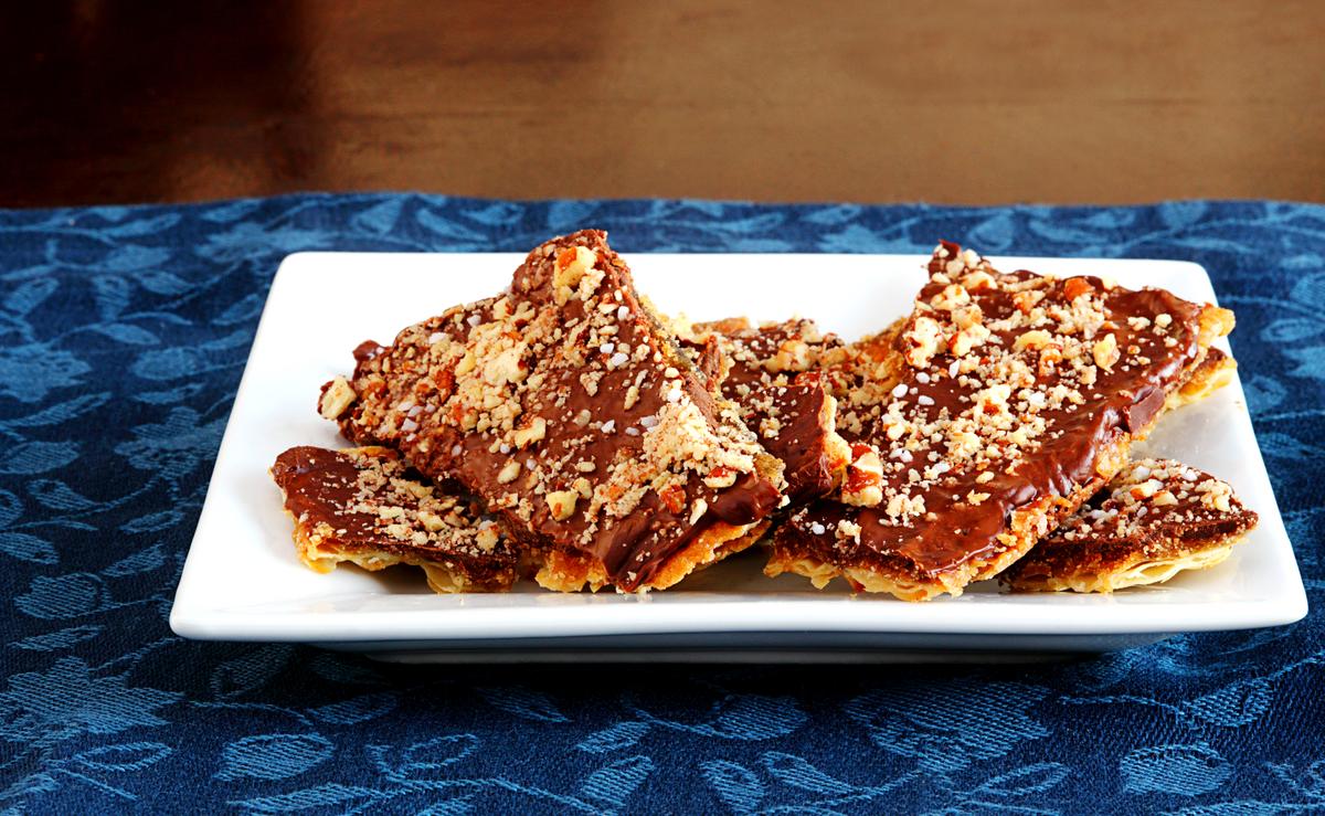 Matzo Crunch, a Passover Dessert for Everyone