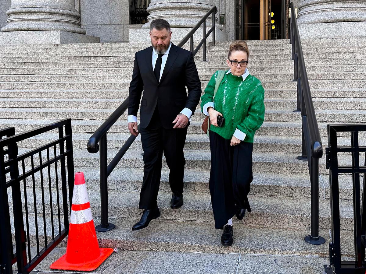 Onetime Art Adviser to Actor Leonardo DiCaprio Gets 2.5 Years in Prison for $6.5 Million Fraud