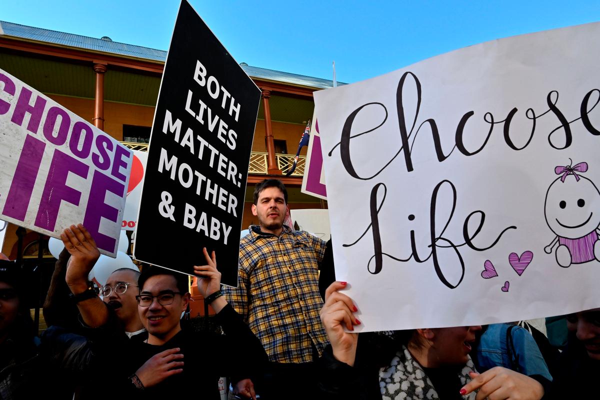 Hundreds Protest Against Move to Expand Abortion in Australia’s Most Populous State