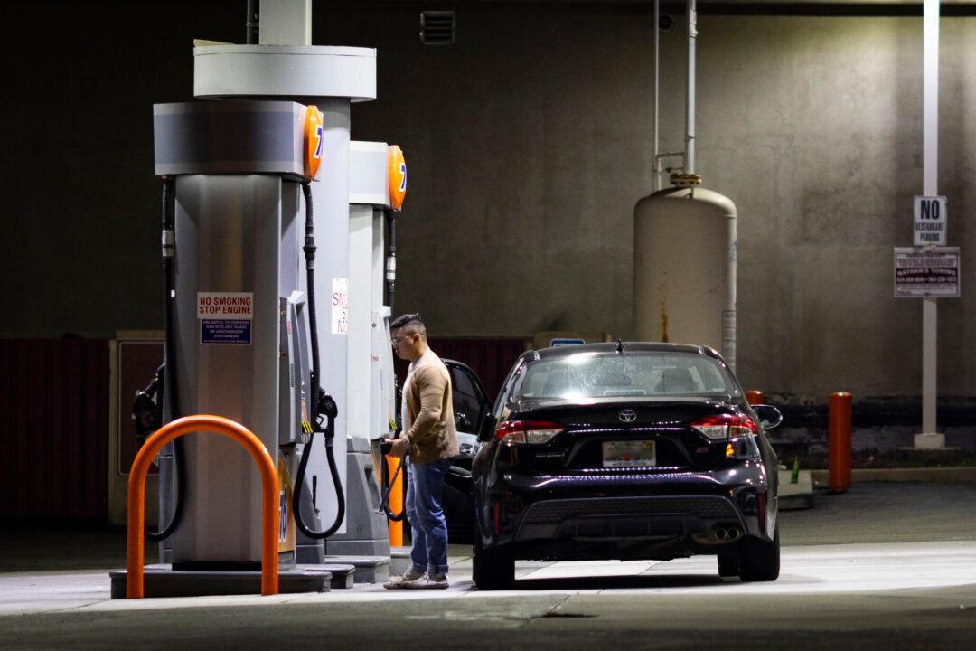 US Consumer Sentiment Recovers Slightly on Ceasefire, Softer Gas Prices: UMich