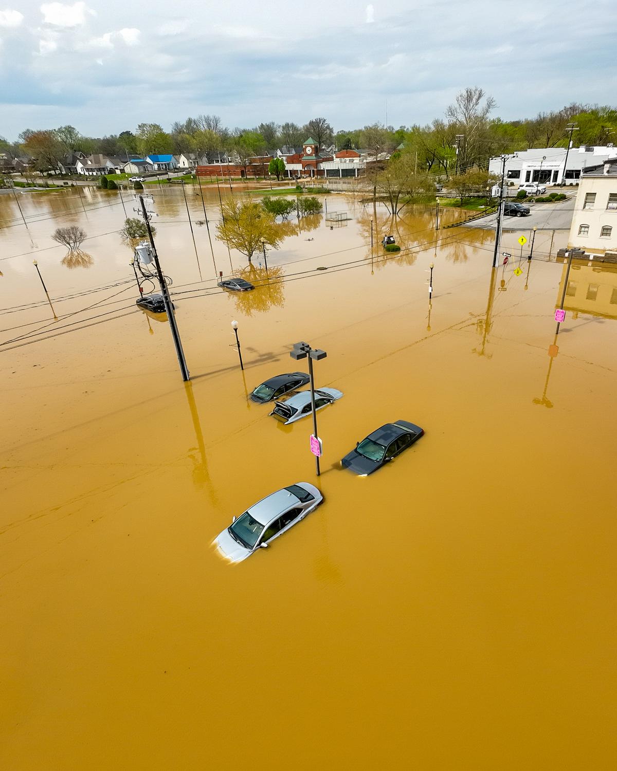 Day in Photos: Flooding in Kentucky, Earthquake in Myanmar, and Protests in Italy