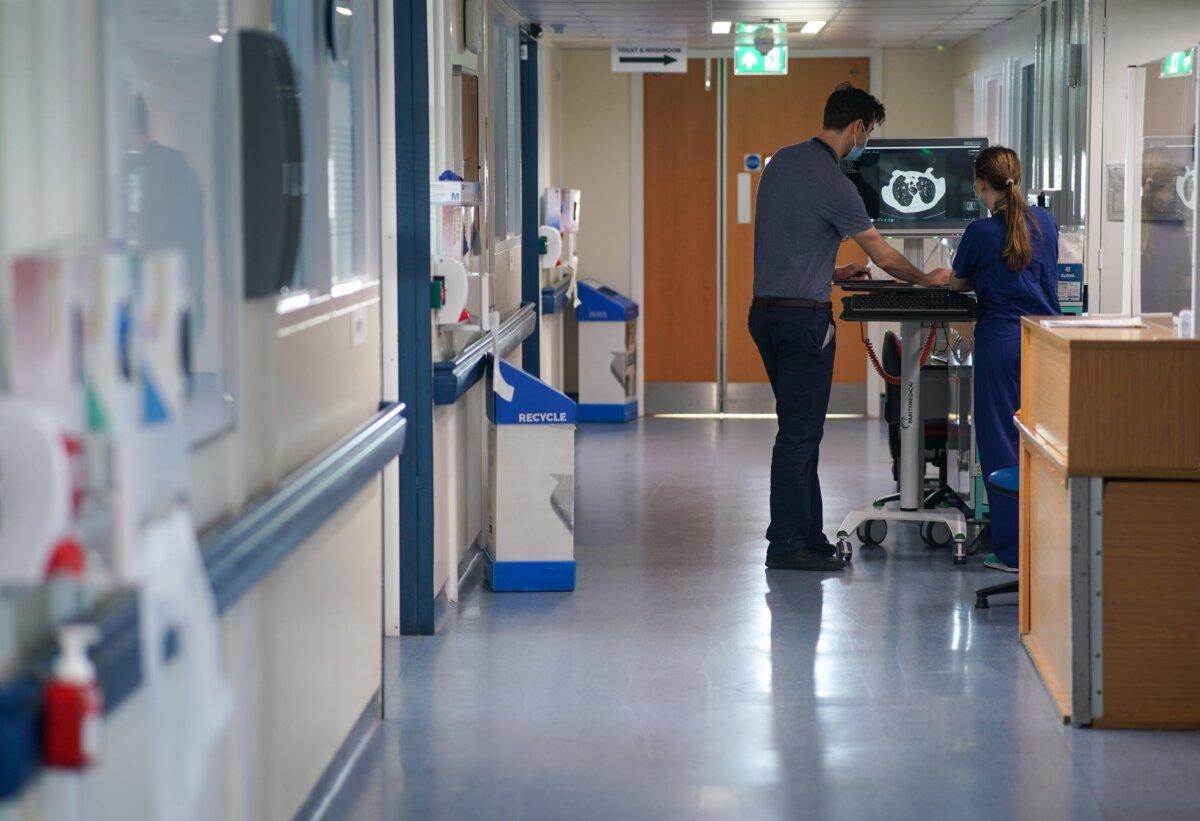 Staff on an NHS hospital ward in England in an undated file photo. (PA)