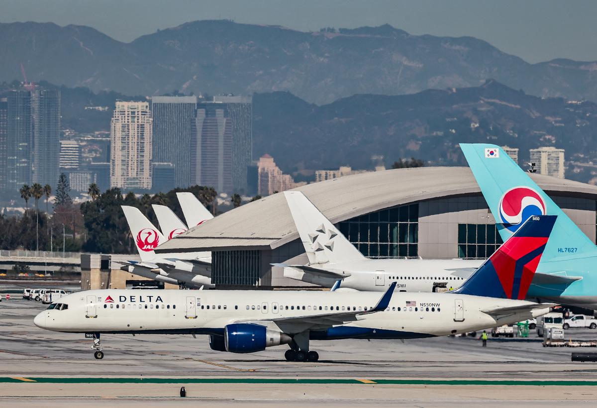 LAX Passenger Traffic Continued Decline in 2024
