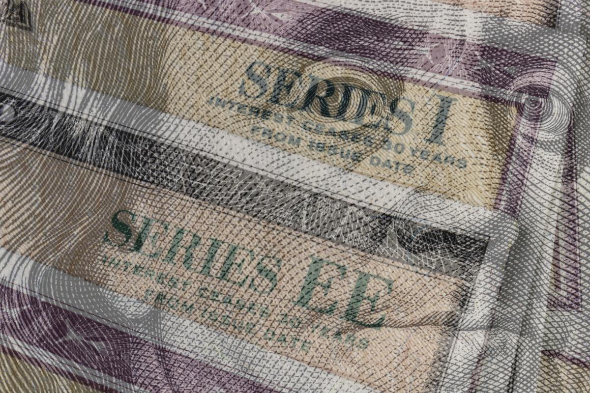 Know the Difference Between Treasury Bills and Treasury Bonds