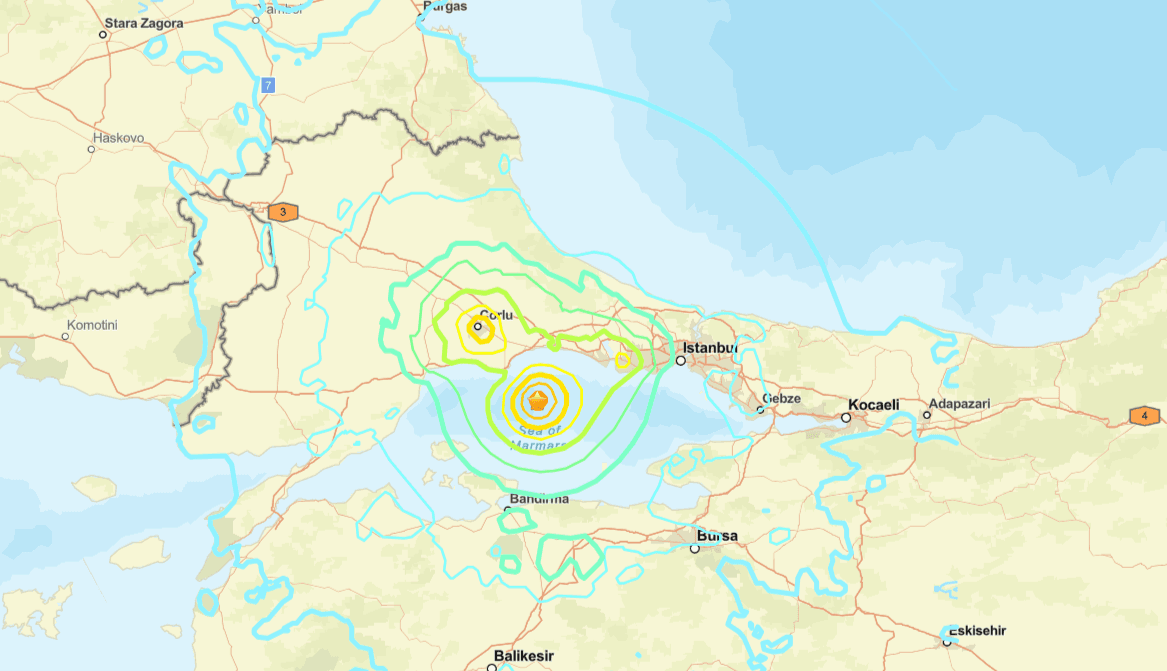 Powerful Earthquake of 6.2 Magnitude Shakes Istanbul