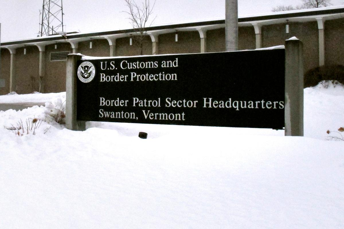 White House Reports Decrease in Illegal Canada-US Border Crossings as Tariffs Persist