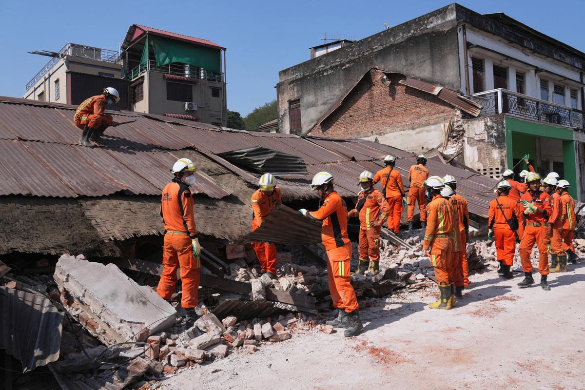 Survivors Still Being Found From Burma Earthquake, but Hopes Begin to Fade as Deaths Exceed 2,700