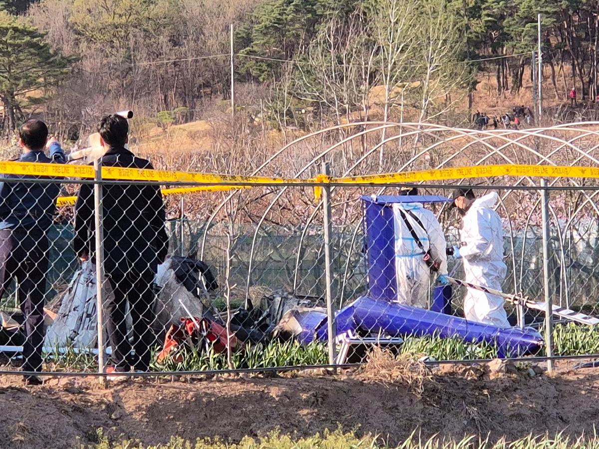 Pilot Dies After His Helicopter Crashes While Extinguishing Fire in South Korea