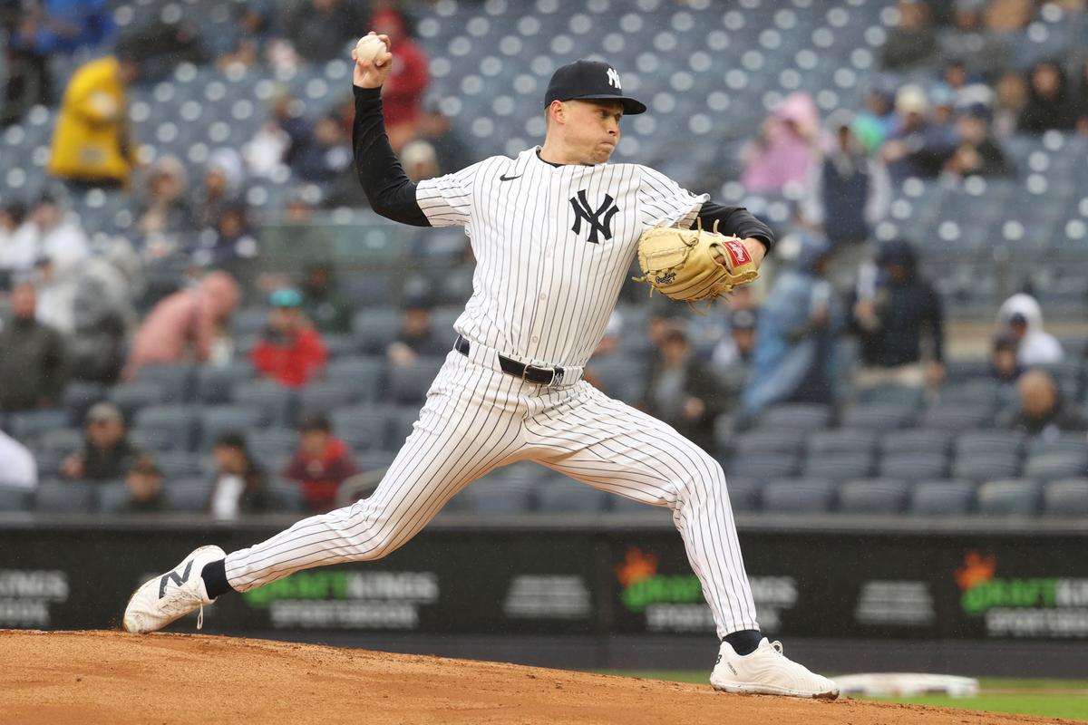 Warren Earns First Career Win and Bellinger Hits Go-ahead Single as Yanks Beat Giants 8–4