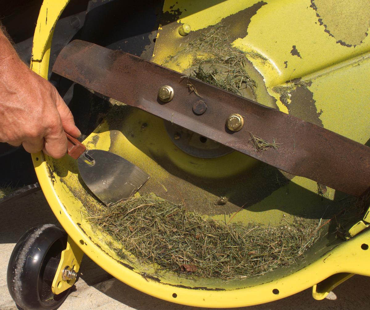Tune up a Lawn Mower
