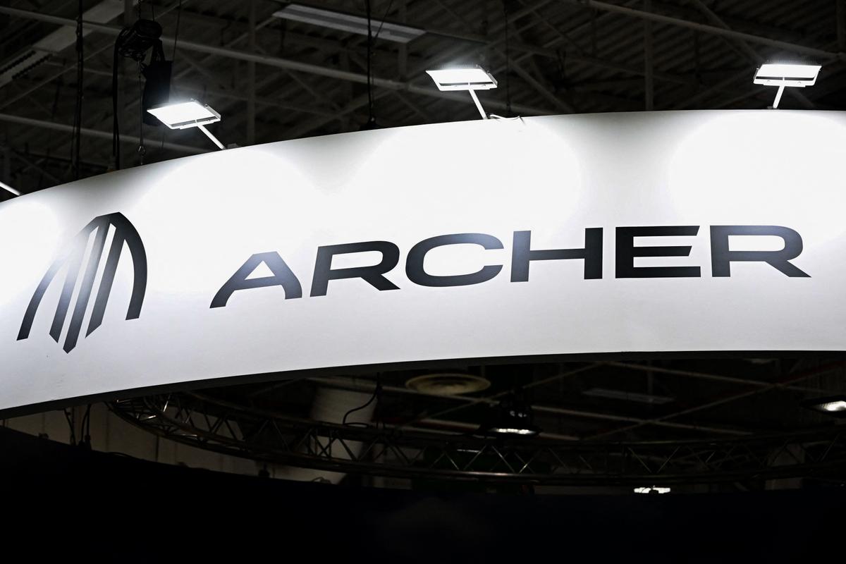 Archer Aviation Acquires Boeing’s Flying-Taxi Venture in Stake Deal