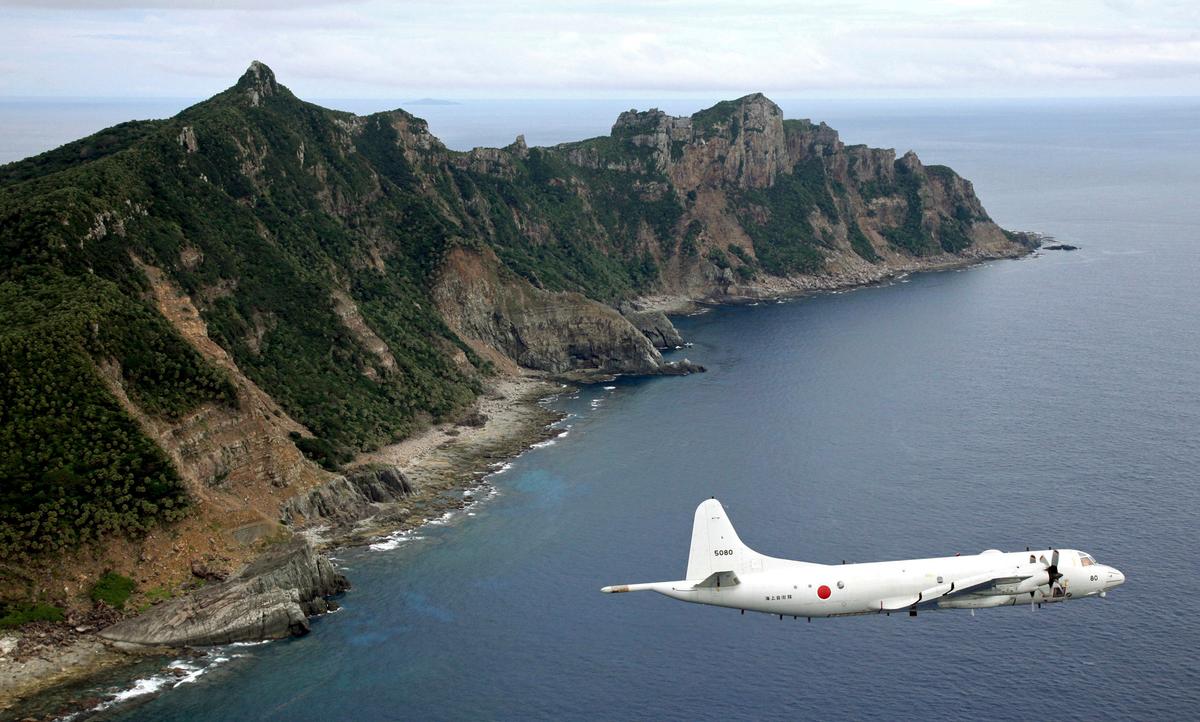 China Challenges Japan in the Senkaku Islands and Raises the Risk of a US–China War