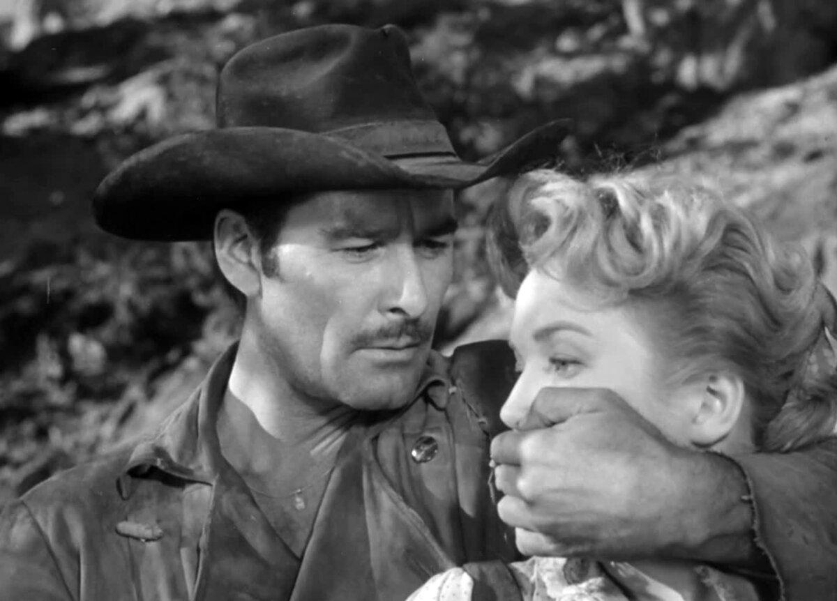Capt. Lafe Barstow (Errol Flynn) and Johanna Carter (Patrice Wymore), in “Rocky Mountain.” (Warner Bros.)