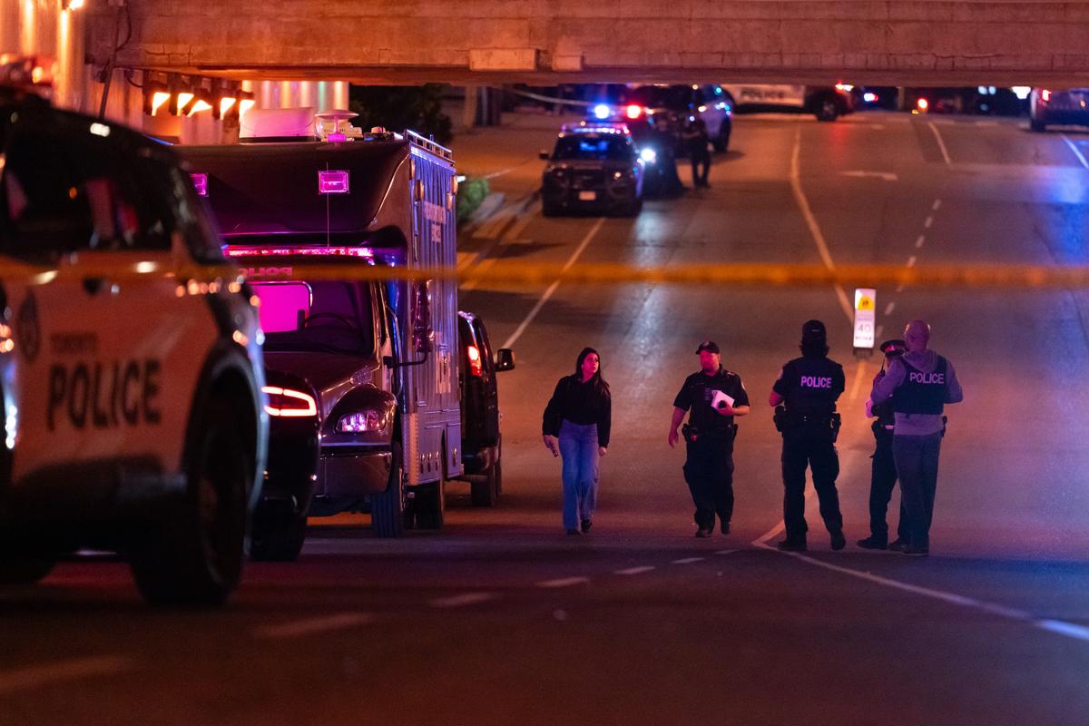 1 Dead, 5 Injured in Toronto Mass Shooting