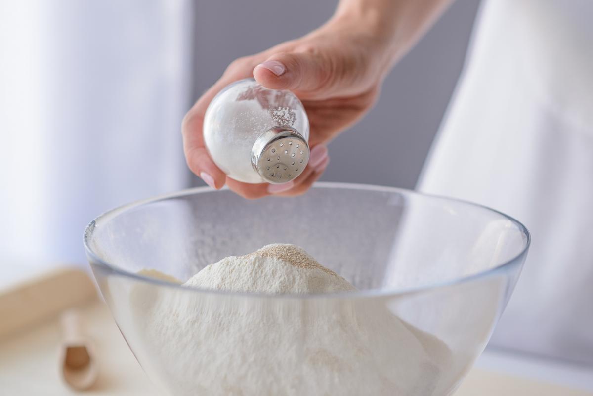 How to Upsize a Cake Mix That’s Too Small for the Recipe