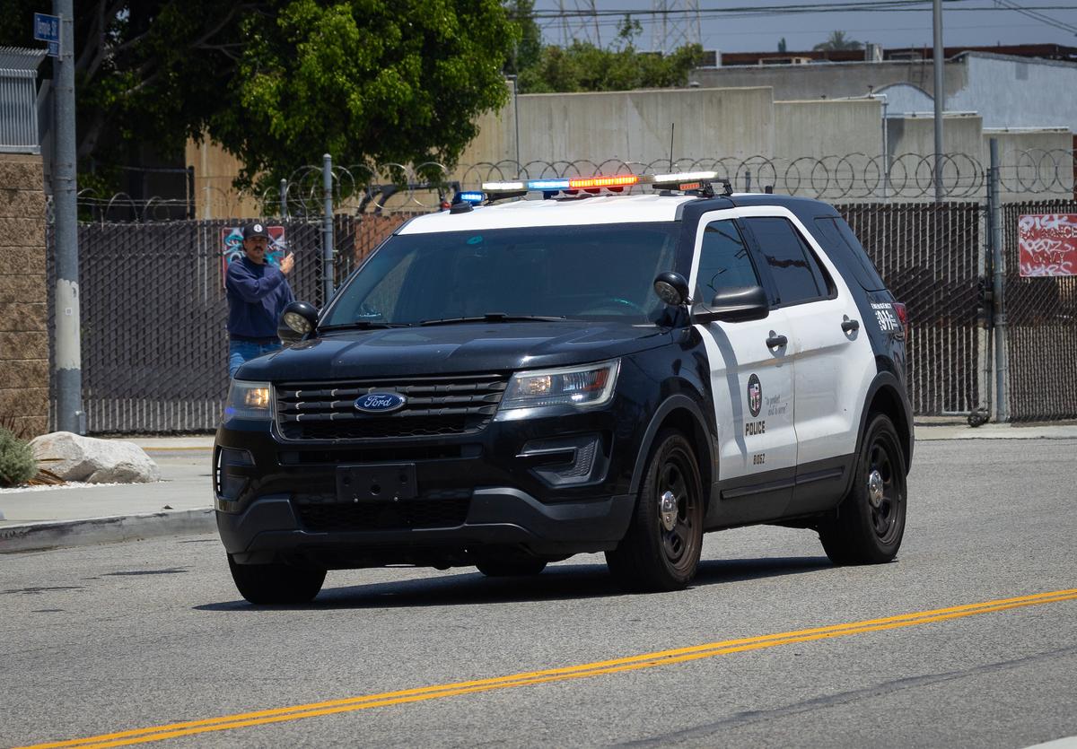 Police Search for Suspect in Deaths of Couple Attacked While Walking With Daughters at Arkansas Park