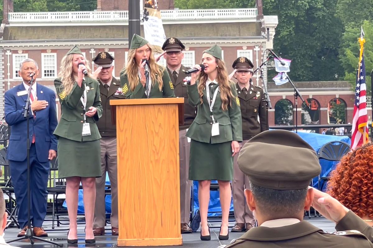 The National Anthem is performed during the Stars and Stripes opening ceremony at Independence Mall on June 14, 2025. (Frank Liang/The Epoch Times)