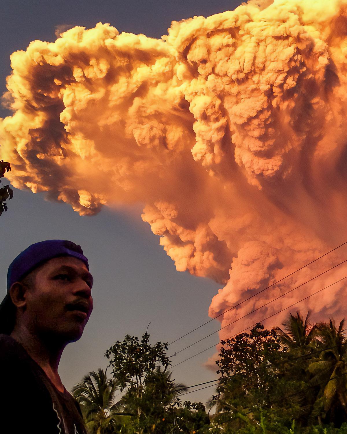 Day in Photos: Volcanic Eruption in Indonesia, Protests in Kenya, and Royal Races