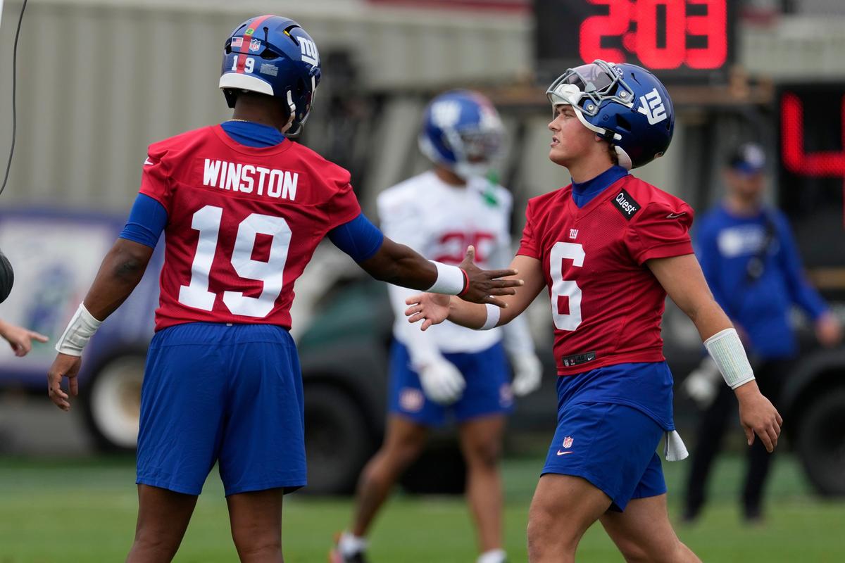 Giants QB Jaxson Dart Turns Heads at Minicamp