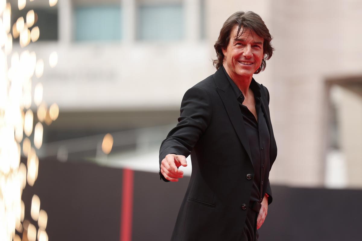 Tom Cruise Sets Guinness World Record With ‘Mission: Impossible’ Stunt