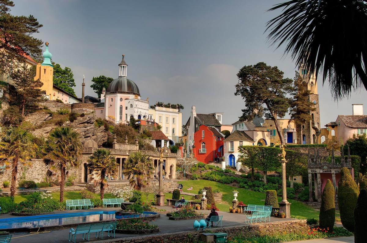 The central square in Portmeirion, Wales, was built in the baroque style by Sir Clough Williams-Ellis. (Radek Sturgolewski/Shutterstock)