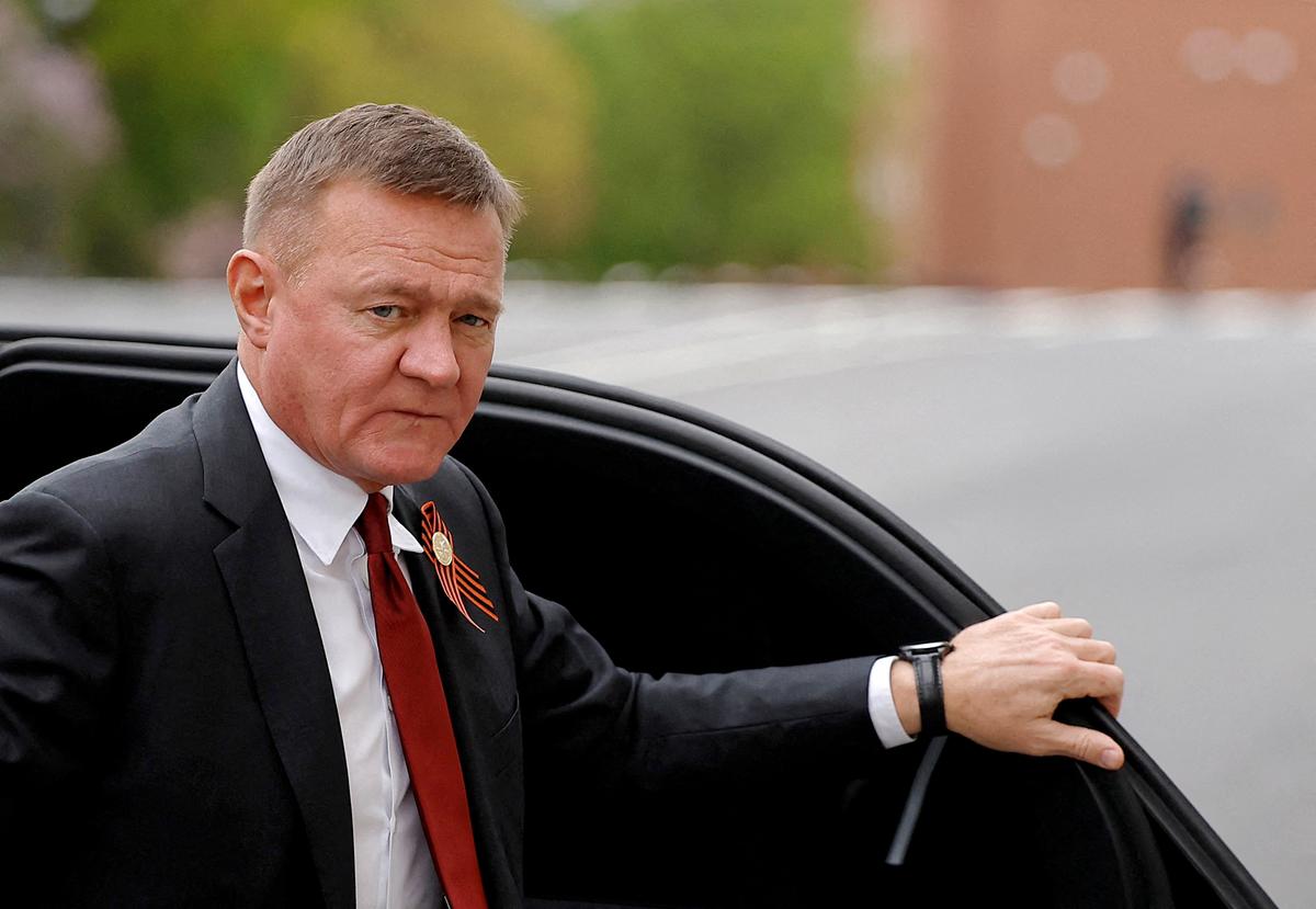 Sacked Russian Transport Minister Found Dead in His Car With Gunshot Wound