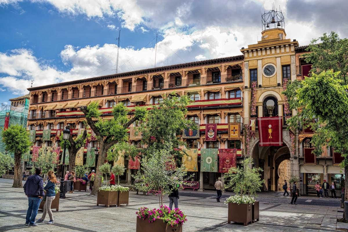 The historic Plaza de Zocodover is Toledo's main square. Over the years, it's been used for markets, bullfights, parades, and public executions. (ArTono/Shutterstock)