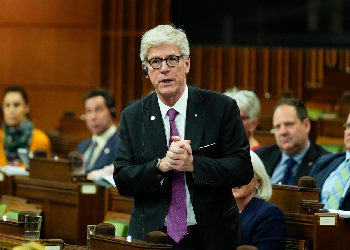 Energy Minister Says Canada Has ‘Many Important Cards’ in Trade Talk After Trump’s Latest 35 Percent Tariffs