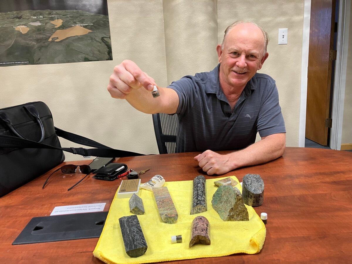 U.S. Gold Corp. President and CEO George Bee exhibits in his Cheyenne, Wyo., office a vial of gold concentrate extracted from granite at the CK Gold Project 20 miles away in southeast Wyoming. (John Haughey/The Epoch Times)